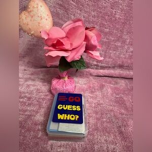 Travel game, Guess Who